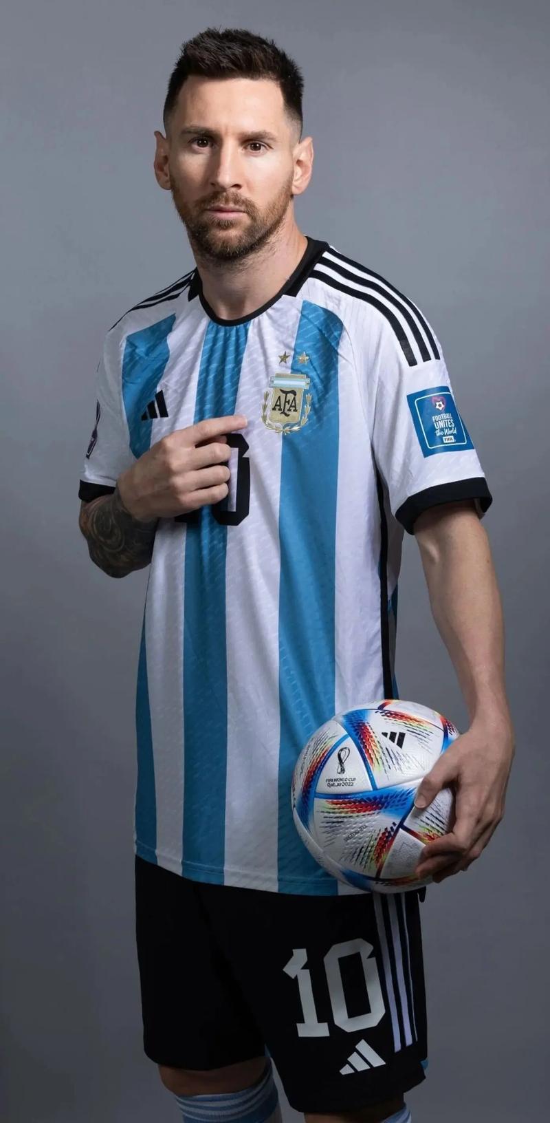 斯通斯伤情未明，曼城欧冠遭遇防线轮换危机