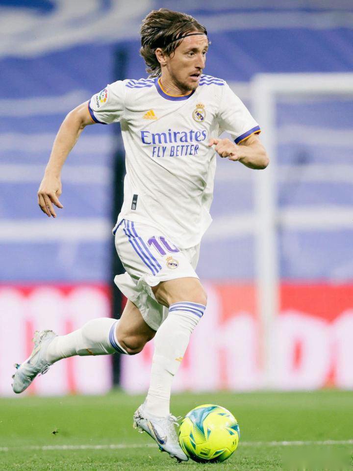 难绷，土媒：穆帅离开土耳其时没付居住了一年多的酒店账单