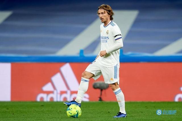 法甲半场：隆吉耶破僵，客队三中门框，梅斯暂0-1雷恩